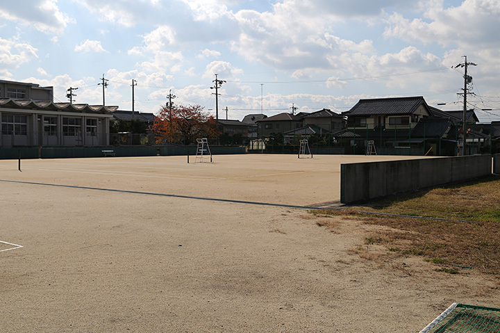 上野緑ヶ丘テニスコート