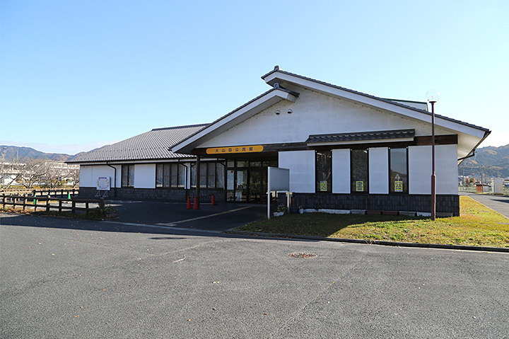 大山田公民館図書室